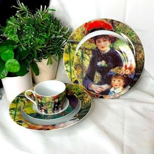Beautiful 5 piece set of porcelain “Renoir” (Two Sisters) dishes by SAKURA